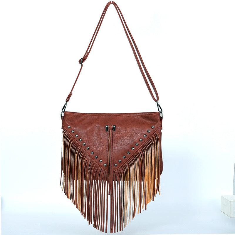 Trendy Riveted Tassel Shoulder Bag – Stylish and Practical Handbag with Tassels and Rivets